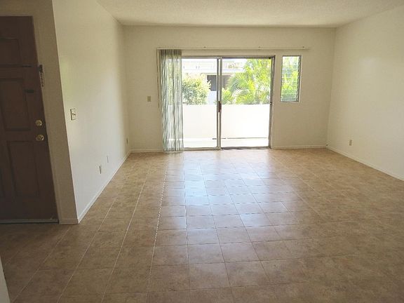 4th image of 23122 Samuel St APT 10