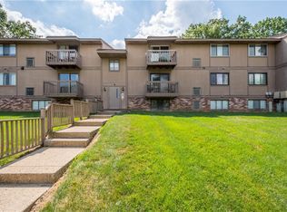 2467 Brook Ledge Rd APT 12B, Bridgeville, PA 15017
