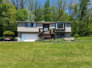 2465 Schnebly Rd, Spring Valley, OH 45370