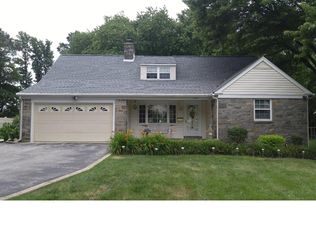 1318 Providence Rd, Secane, PA 19018