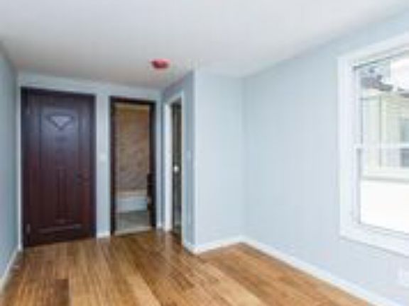 2nd image of 21323 Murdock Ave APT 2