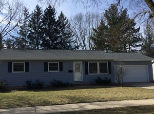 2206 Jonquil Rd, Madison, WI 53711