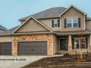 390 NE Prairie Wolf Dr, Waukee, IA 50267