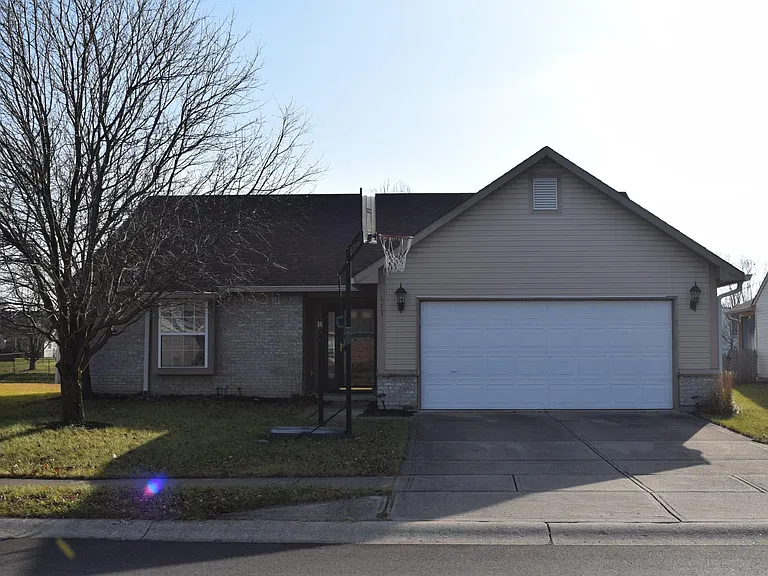 417 E Pine Ridge Dr — Photo 5