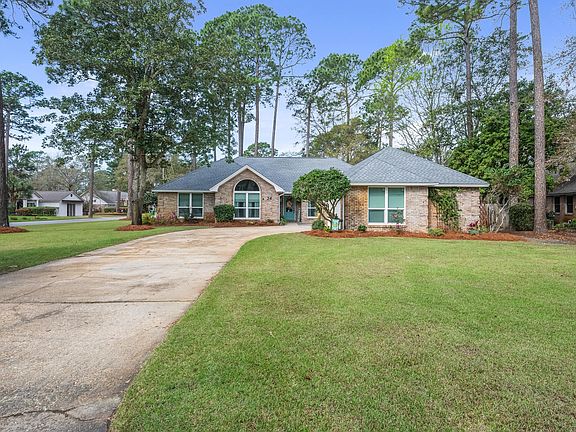 4th image of 34 Southwind Ct