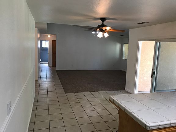 4th image of 1029 S Laguna St