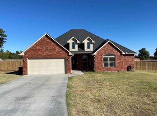 8784 NE Wolf Rd, Elgin, OK 73538