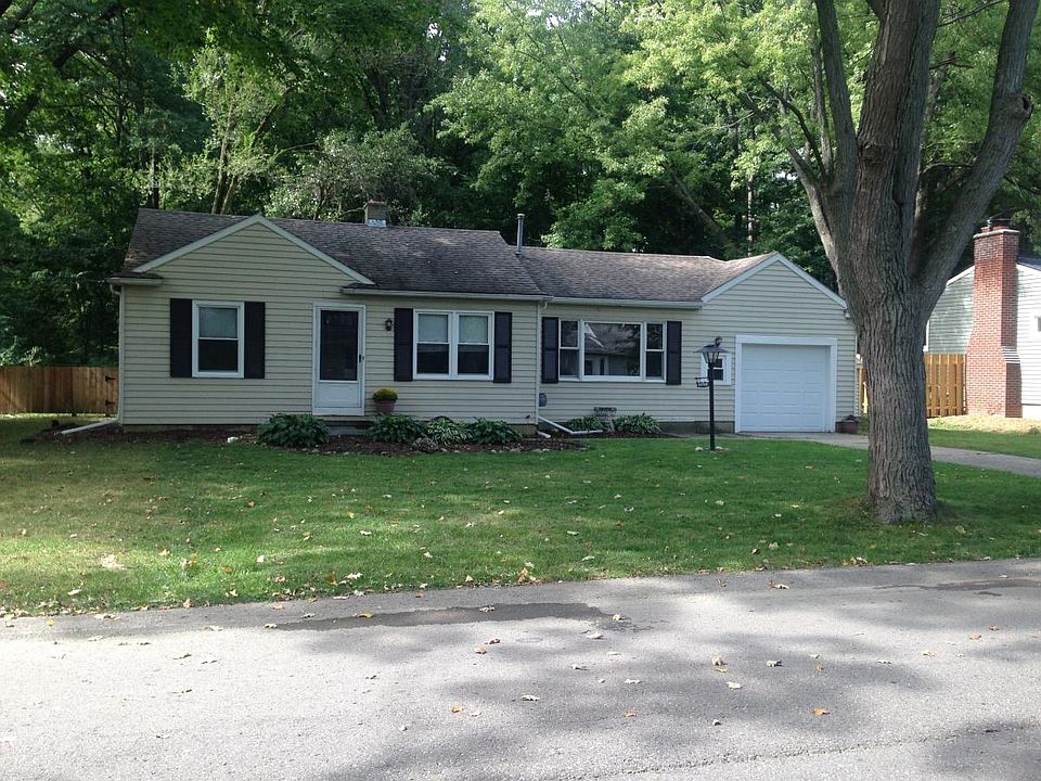 1st image of 30051 Everett St