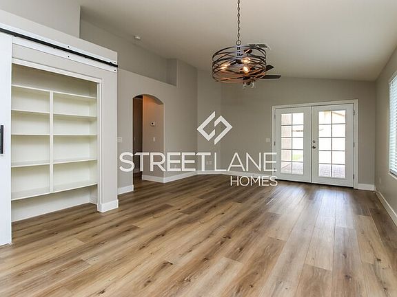 5th image of 2118 W Green Tree Dr