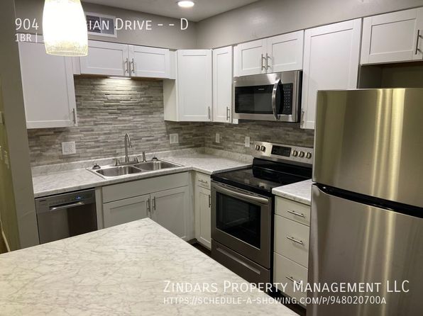 904 Georgian Dr APT D