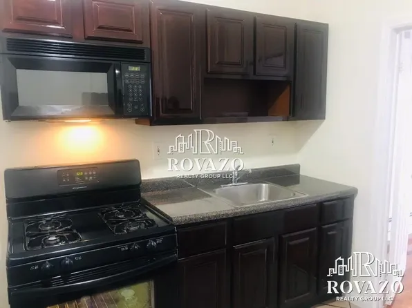 393 13th Ave APT 8, Newark, NJ 07103