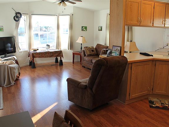 3rd image of 13858 E 50th St