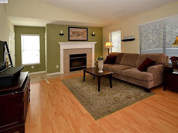 4th image of 7116 Cross Creek Cir APT C