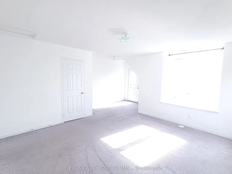 227 Dairy Dr — Photo 13