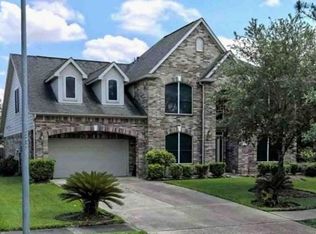 5621 Autumn Grove Ln, Rosharon, TX 77583