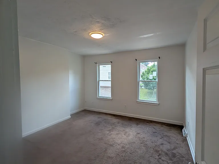 3138 Jean St — Photo 3
