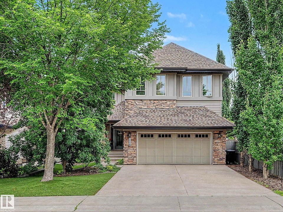 1st image of 1110 Armitage Cres SW