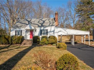 109 Greenwood Dr, Manchester, CT 06042