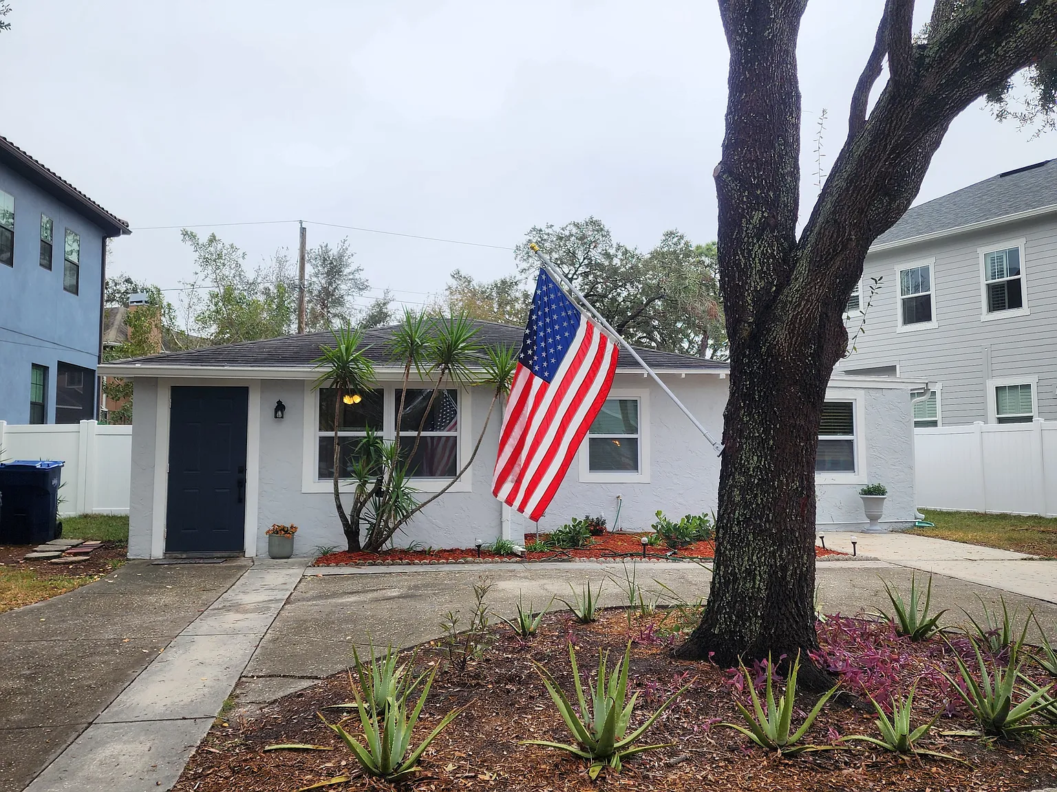 1 bed, 900 sqft, $2,395 — Photo 1