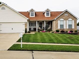 2 Kentucky Blue Ridge Ct, Saint Charles, MO 63303