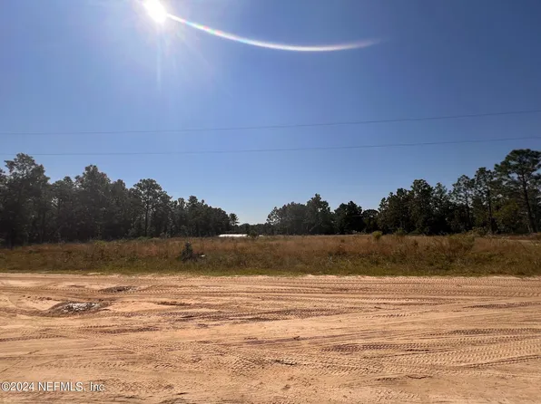 109 BUCKLES Road, Interlachen, FL 32148