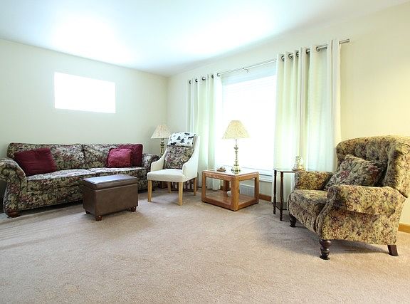 2nd image of 808 Norfolk Ave