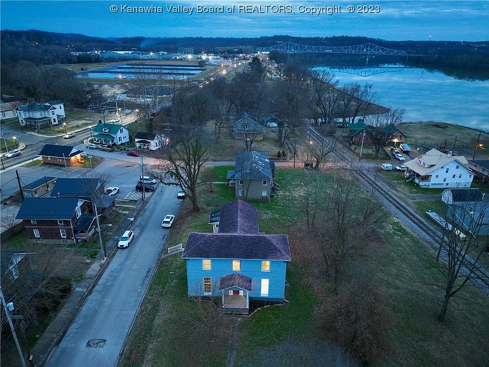 18 Race St, Ravenswood, WV 26164 MLS 260984 Zillow