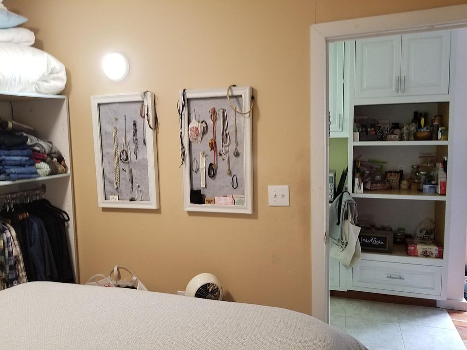 1st image of 5945 Corbin Ave