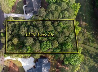 1120 Lake Dr, Greensboro, GA