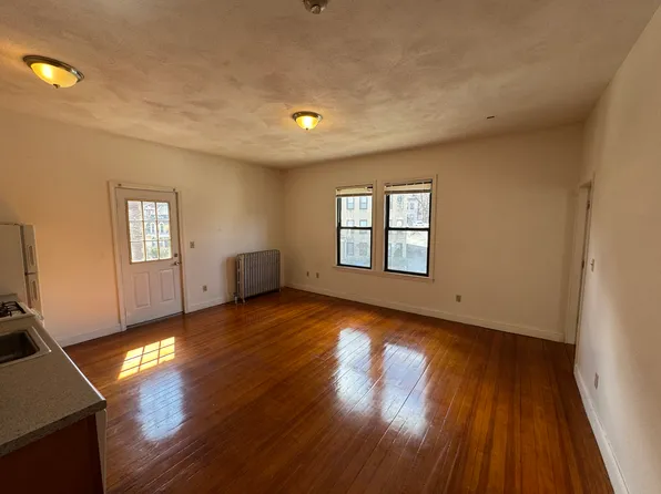 163 Strathmore Rd APT 3, Boston, MA 02135