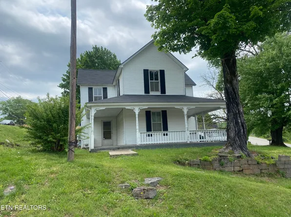310 Hickory St, Harriman, TN 37748