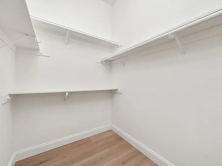 302 Carlina Ct — Photo 15