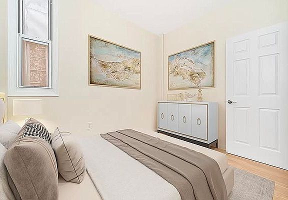 5th image of 117 E 89th St APT 2B