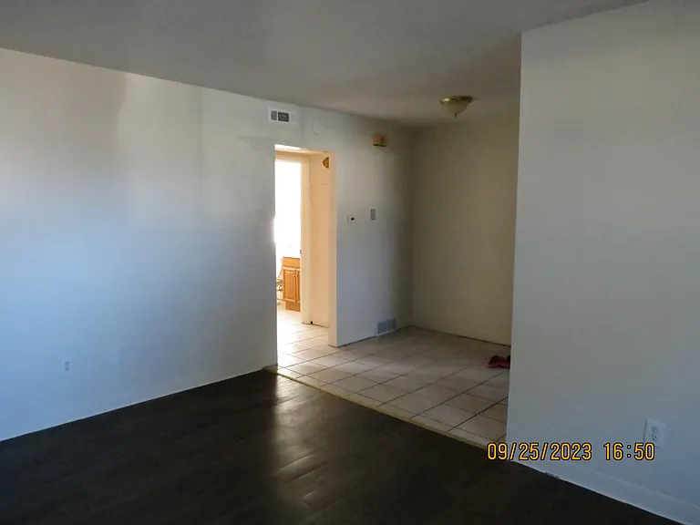 1911 E Evans Ave #D — Photo 3
