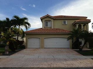 3090 SE 4th Pl, Homestead, FL 33033