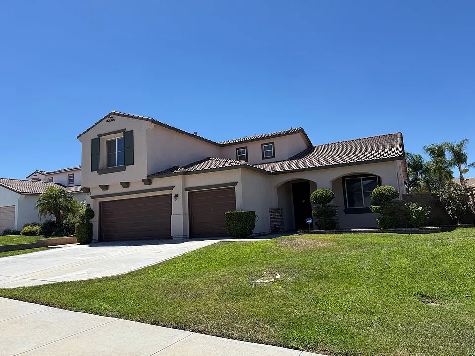 29121 Shadow Hills St