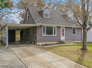 110 N H St, Indianola, IA 50125