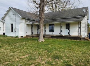 508 N Line St, Creal Springs, IL 62922