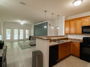 1185 SW 9th Rd APT 103, Gainesville, FL 32601