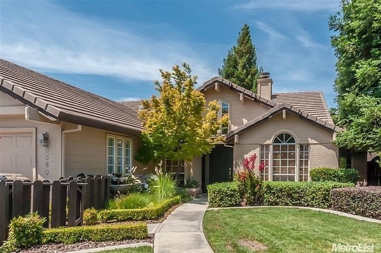 1st image of 5639 Montclair Cir