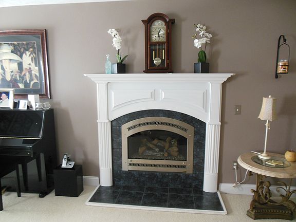 Gas Fireplace/Family Room
