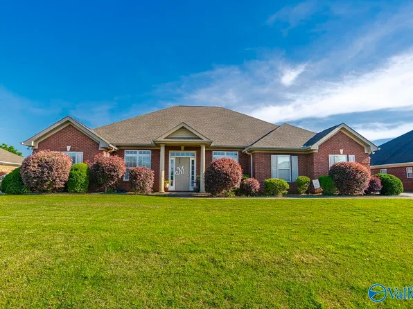 119 Misty Morn Ln, Huntsville, AL 35811