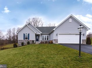 83 Split Rock Dr, Delta, PA 17314