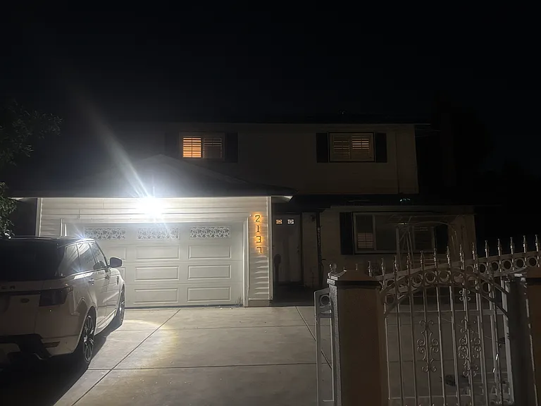 2137 Amberwood Ln — Photo 7