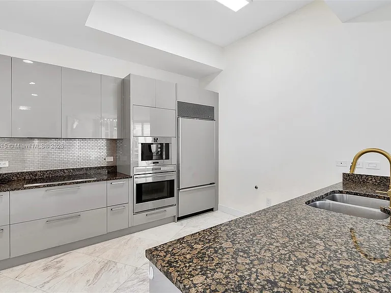 16001 Collins Ave #3507 — Photo 14