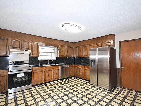 5th image of 1116 Blackbird Ln