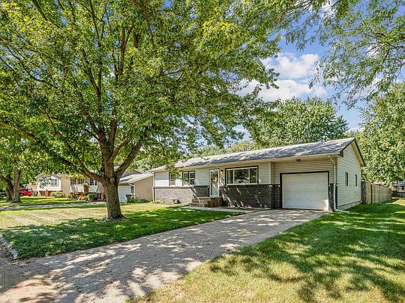 2nd image of 116 Abbey Dr