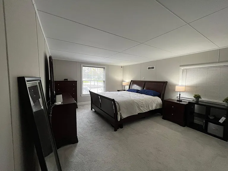 2107 Richardson Dr — Photo 2
