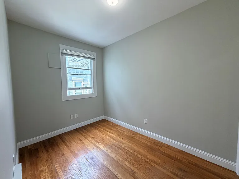994-998 Guerrero St — Photo 16