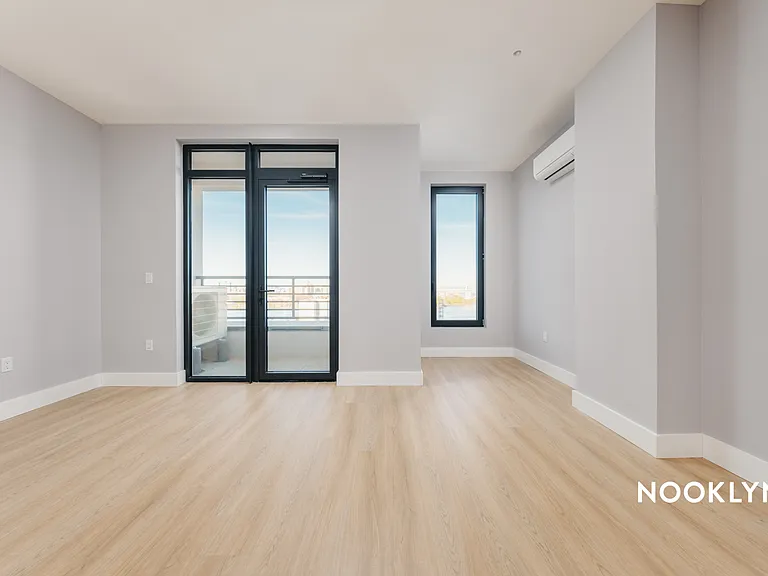 26-25 4th St #1006 — Photo 2